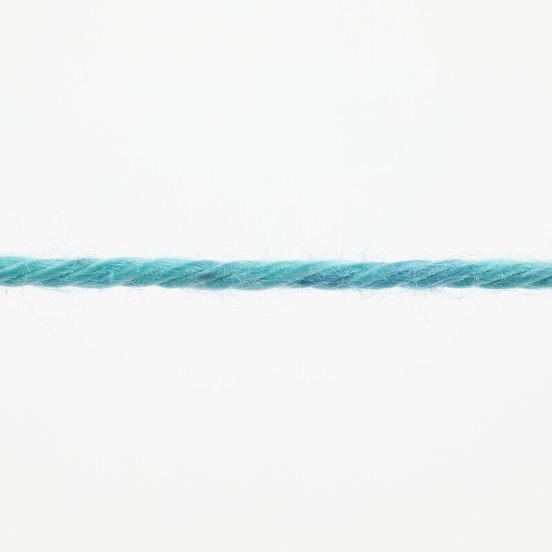 Lang Yarns Quattro Dégradé – 100g / 240m – Blue (0011) – yarn texture