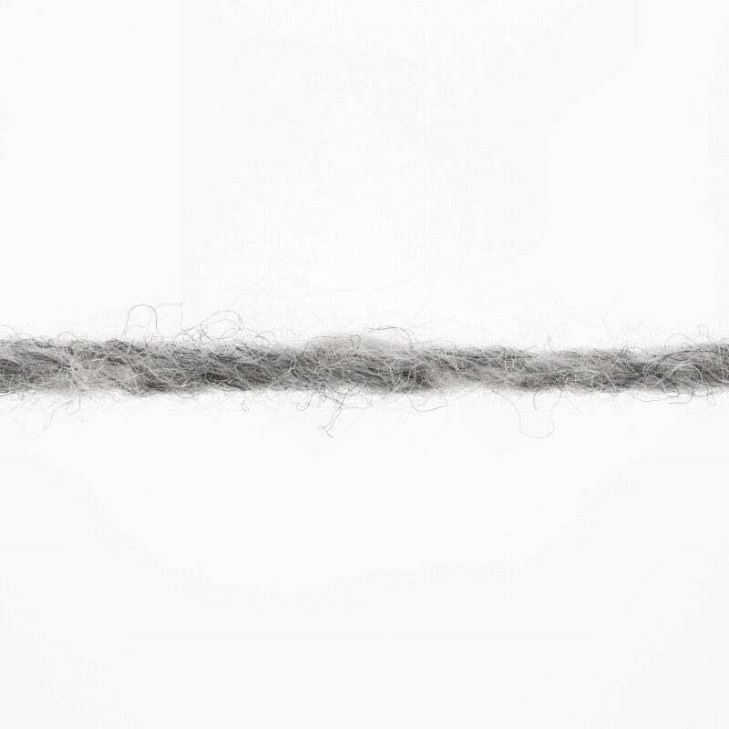 Lang Yarns Yak – 50g / 120m – Light Grey Mélange (0003) – yarn texture