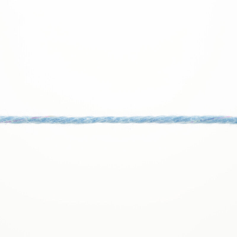 Lang Yarns Quattro Lamé – 50g / 120m – Light Blue (0021) – yarn texture