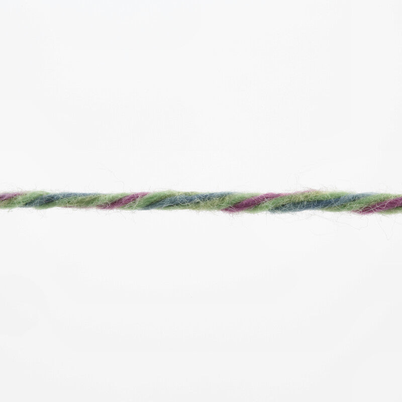 Lang Yarns Illusion – 100g / 270m – Fuchsia/Green/Blue (0003) – yarn texture