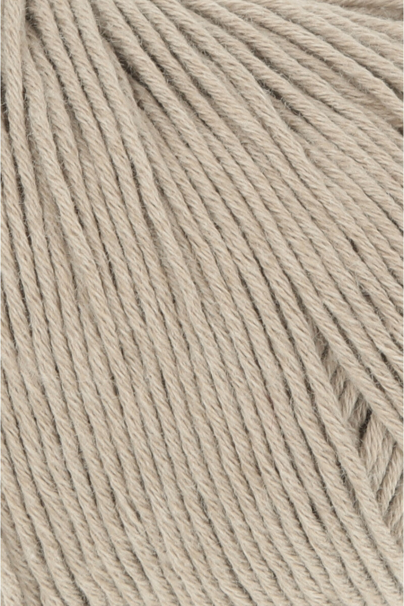 Lang Yarns Baby Cotton Naturally Colored – 50g / 180m – Dark Green (0004) – detail