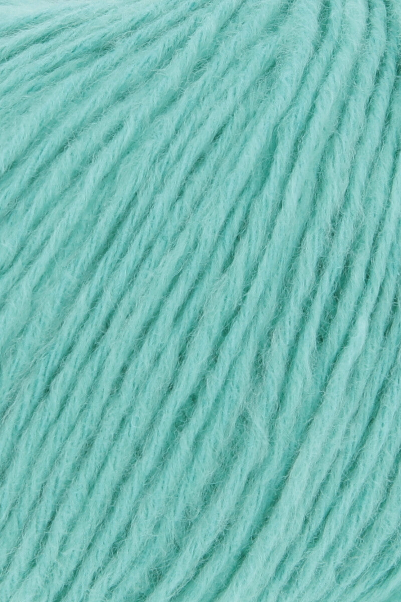 Lang Yarns Whisper – 50g / 125m – Emerald (0073) – detail