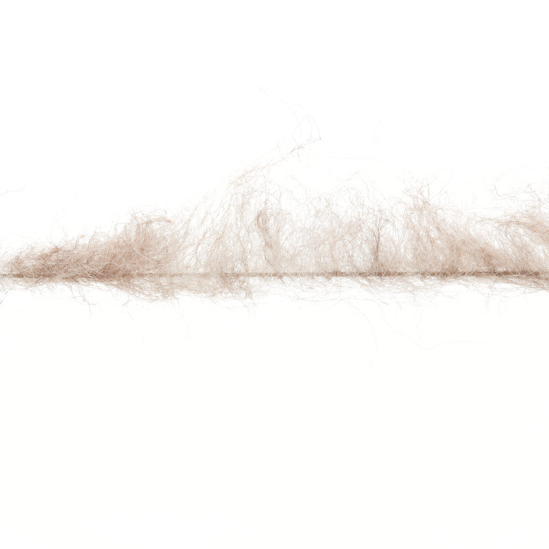 Lang Yarns Piuma – 50g / 175m – Camel (0039) – yarn texture