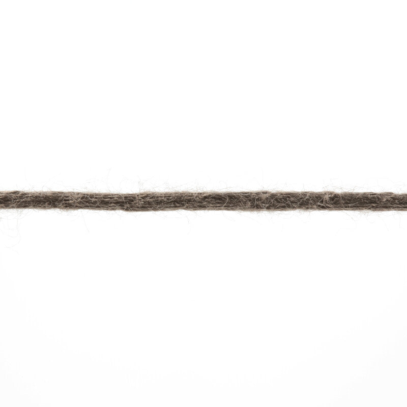 Lang Yarns Belle – 50g / 190m – Brown (0068) – yarn texture