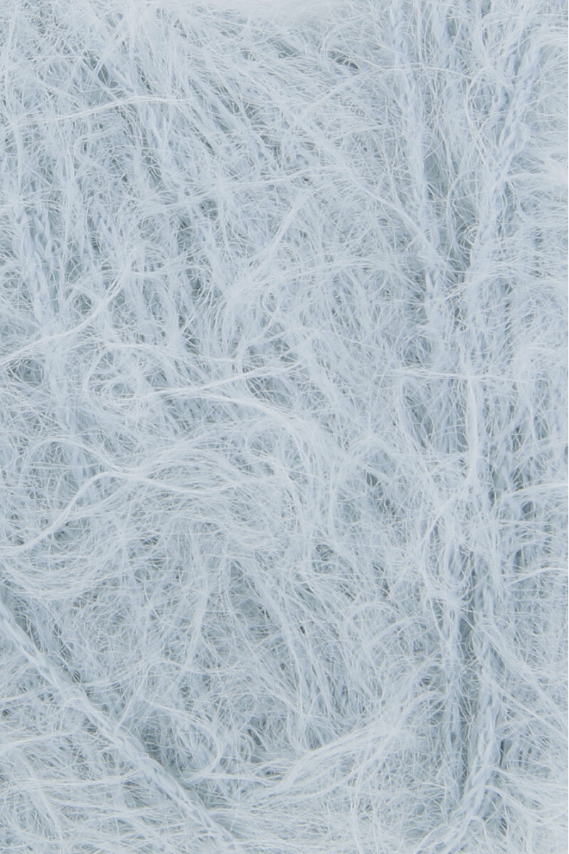 Lang Yarns Fluffy – 50g / 205m – Ice Blue (0020) – detail