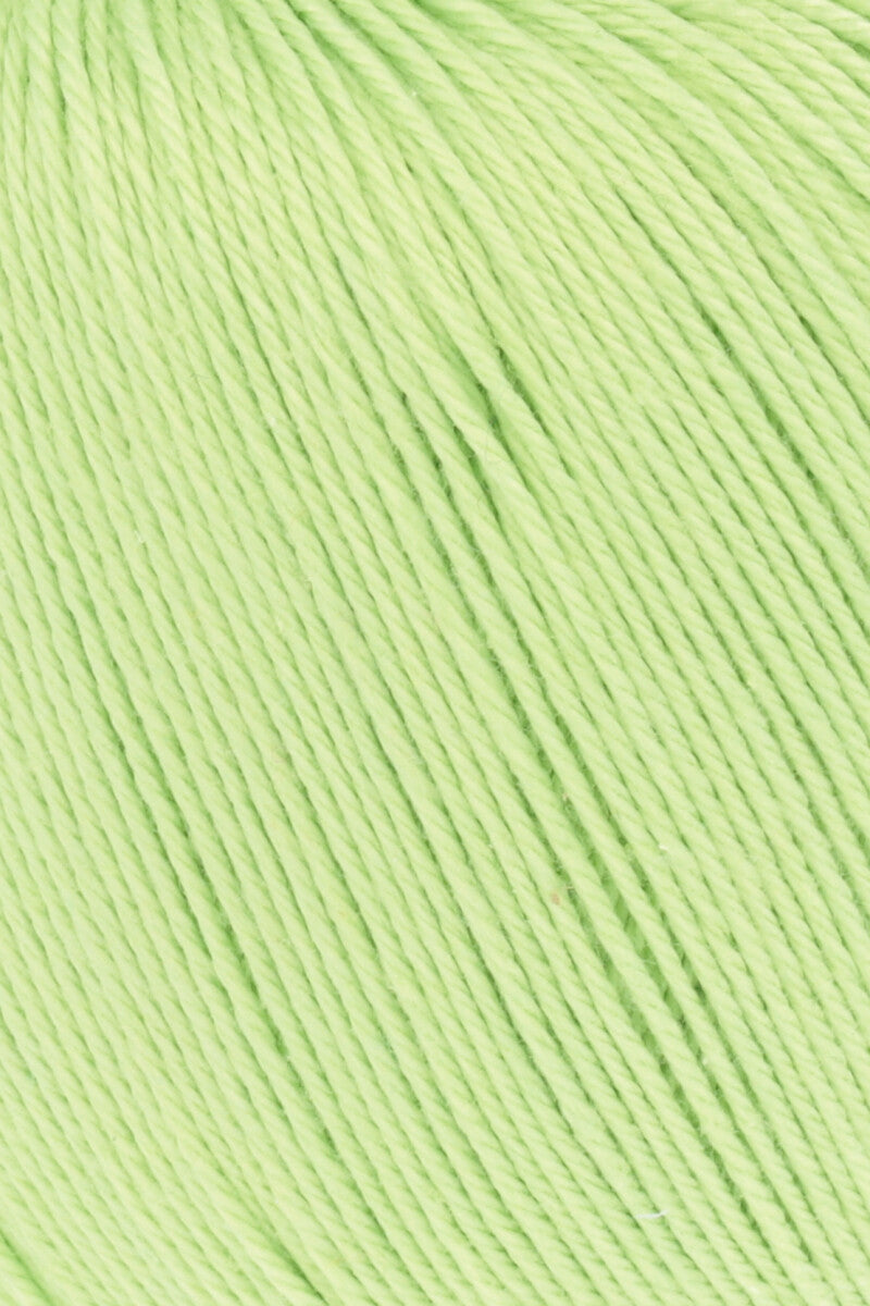 Lang Yarns Schulgarn 10/4 – 100% cotton yarn, 50g/160m – Light Green (0097) – detail