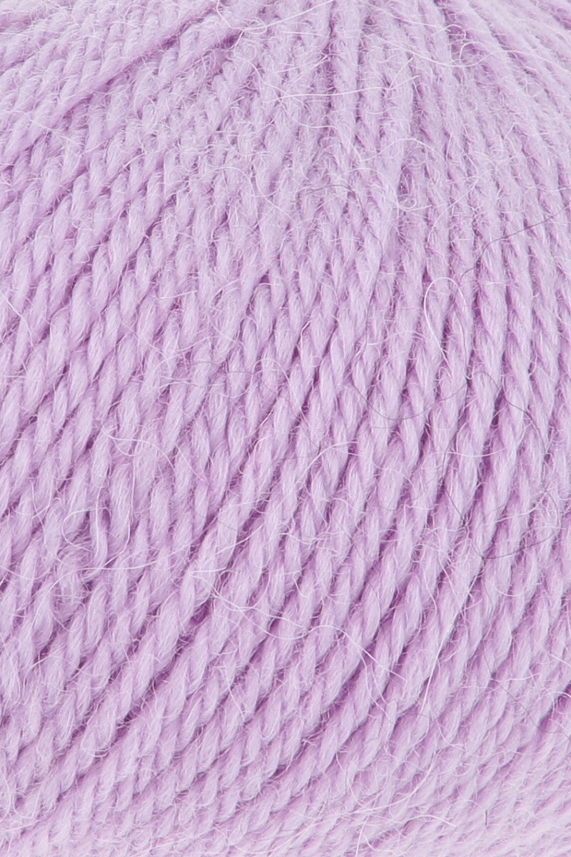 Lang Yarns Baby Alpaca Yarn, 170m / 50g – Mauve (0145), yarn texture