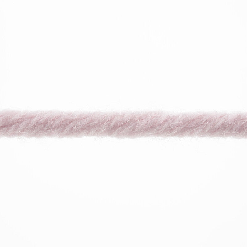 Lang Yarns Merino 50 – 100g / 90m – Rose (0109) – yarn texture