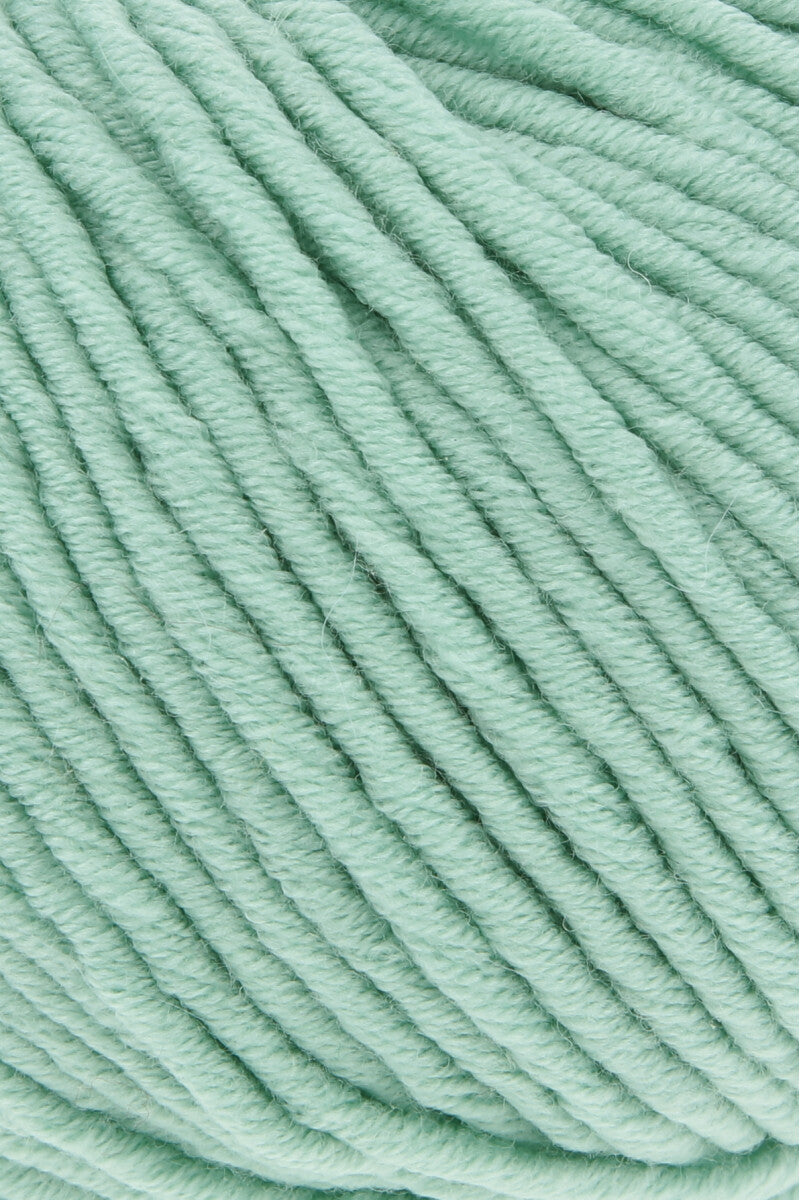 Lang Yarns Merino 50 – 100g / 90m – Seafoam (0172) – detail