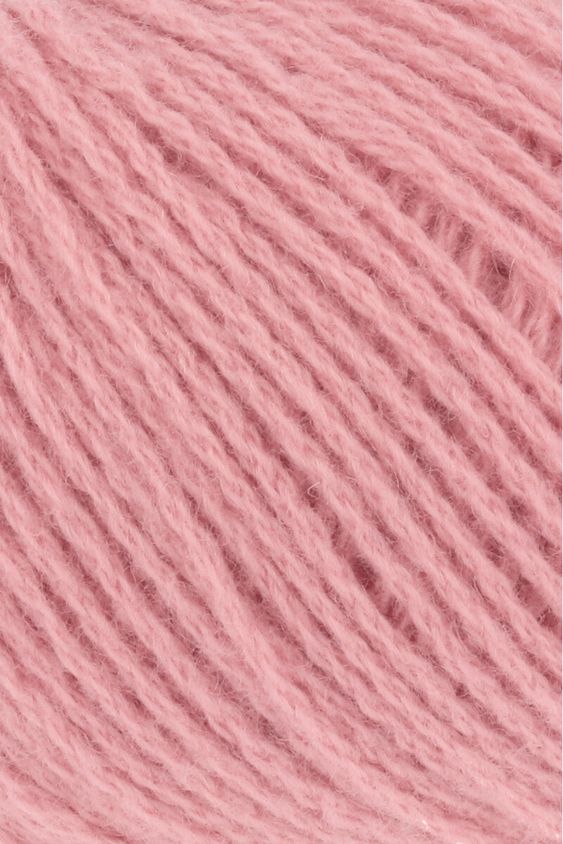 Lang Yarns Cashmere Premium Yarn, 115m / 25g – Salmon (0128), yarn texture