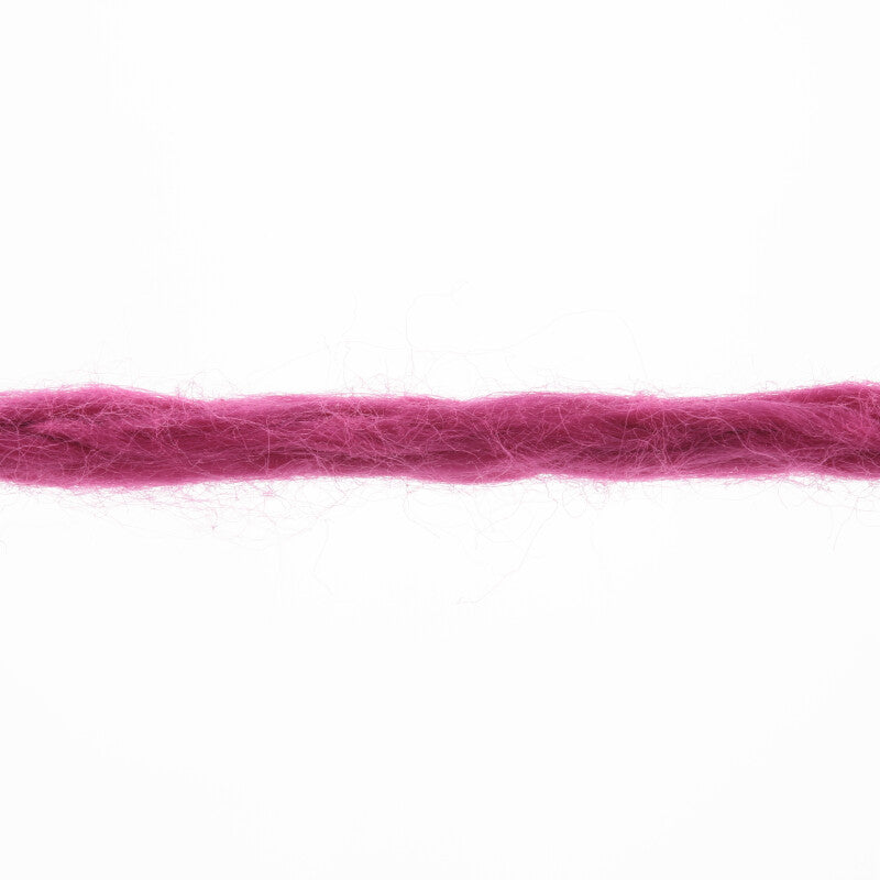 Lang Yarns Amira – 50g / 100m – Fuchsia (0066) – yarn texture
