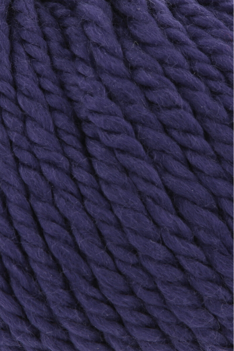 Lang Yarns Fire – 100g / 75m – Blackberry (0190) – detail