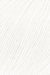 Lang Yarns Alpaca Soxx 4-ply Yarn, 390m / 100g – White (0002), yarn texture