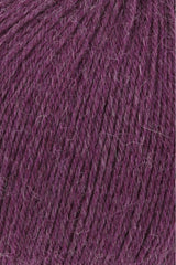 Lang Yarns Alpaca Soxx 4-ply Yarn, 390m / 100g – Cyclamen Mélange (0046), yarn texture