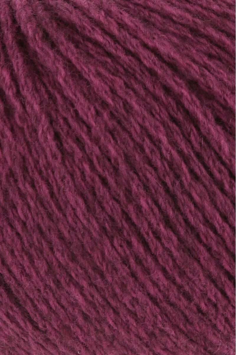 Lang Yarns Yak – 50g / 120m – Raspberry Mélange (0065) – detail