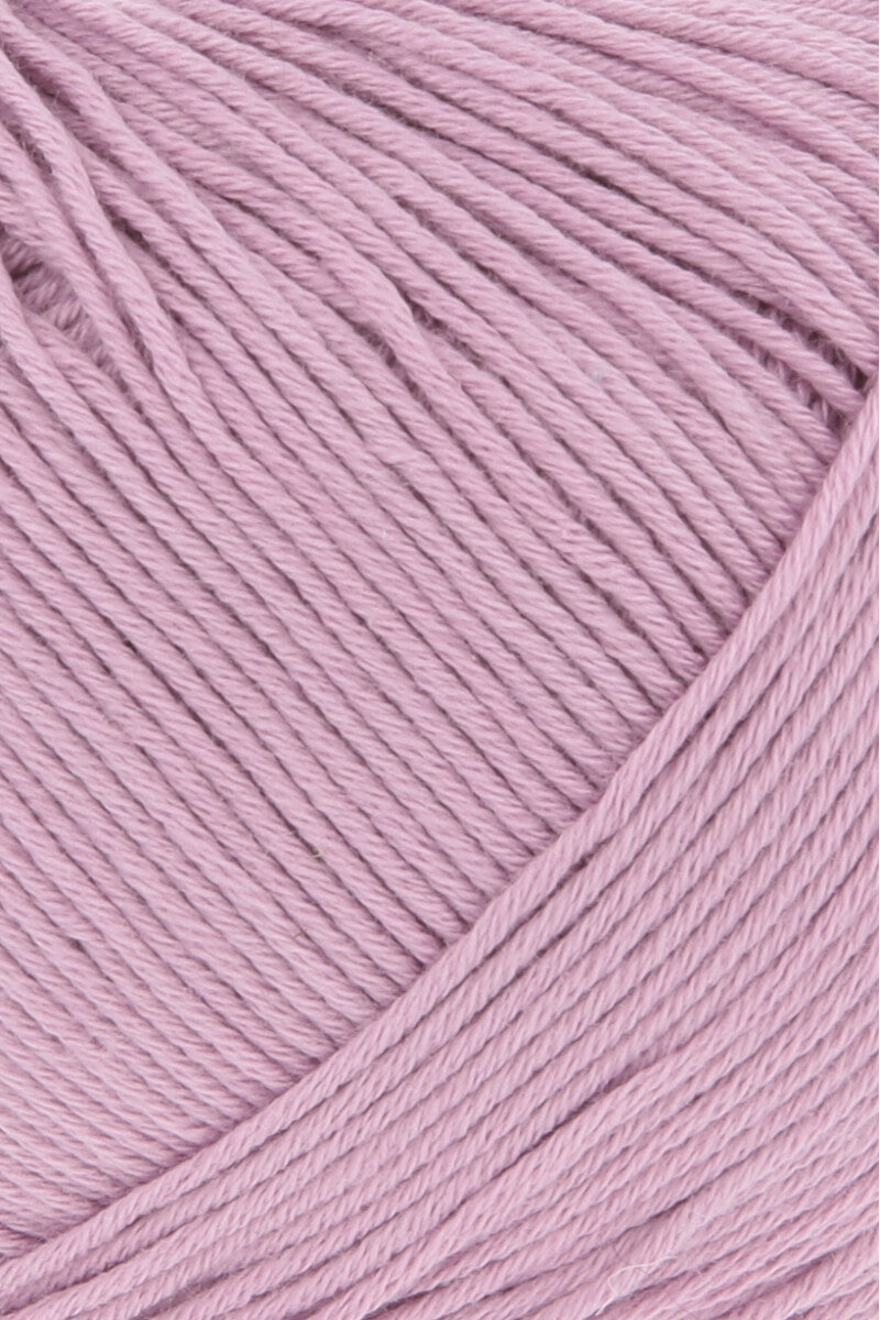 Lang Yarns Baby Cotton – 50g / 180m – Mauve (0045) – detail