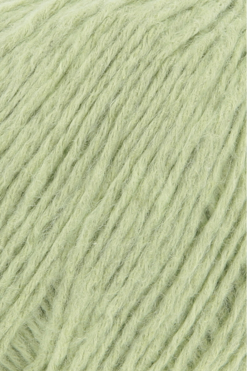 Lang Yarns Whisper – 50g / 125m – Pistachio (0116) – detail