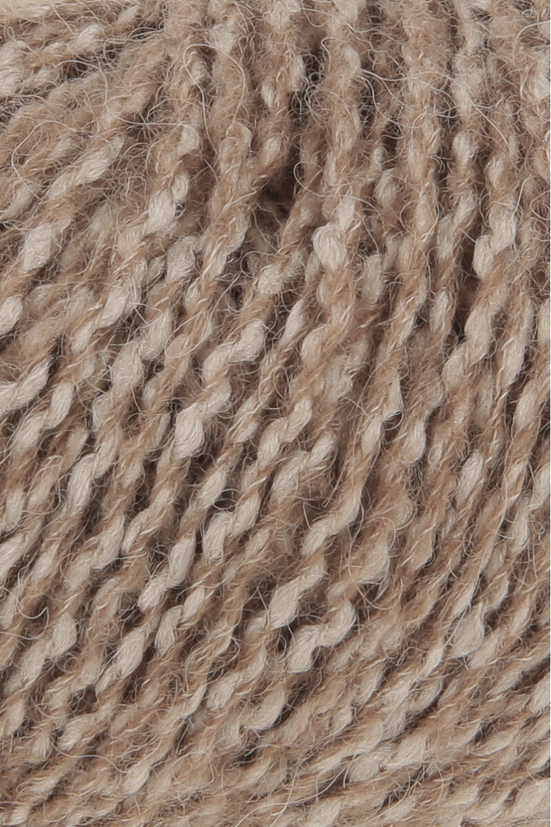 Lang Yarns Luma – 50g / 120m – Light Brown (0096) – detail