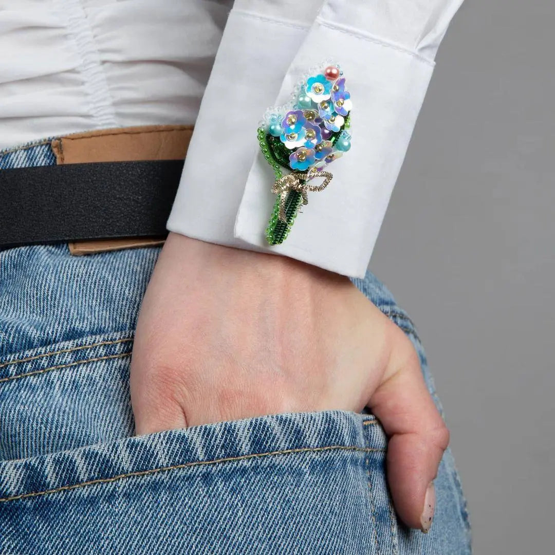 Beadwork kit for a Crystal Art Lilac brooch.