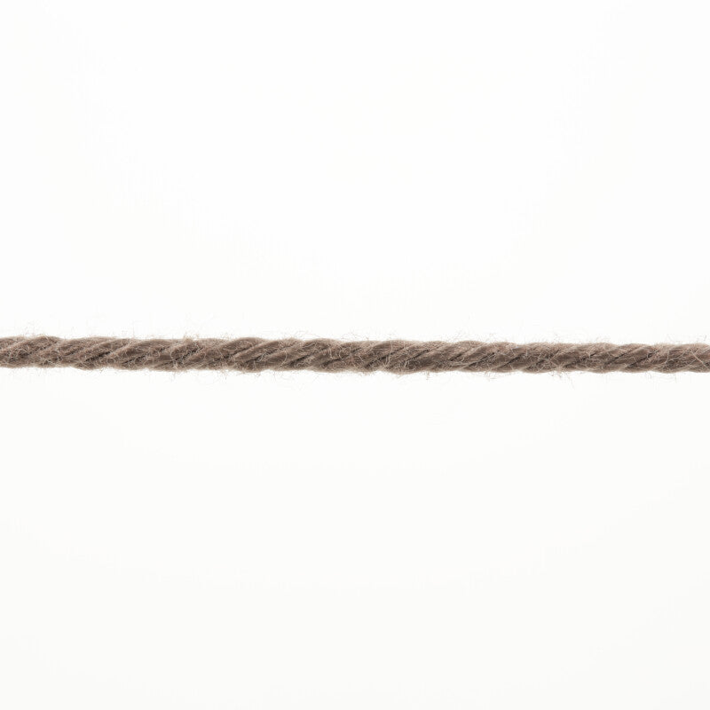 Lang Yarns Quattro – 50g / 120m – Soil (0096) – yarn texture