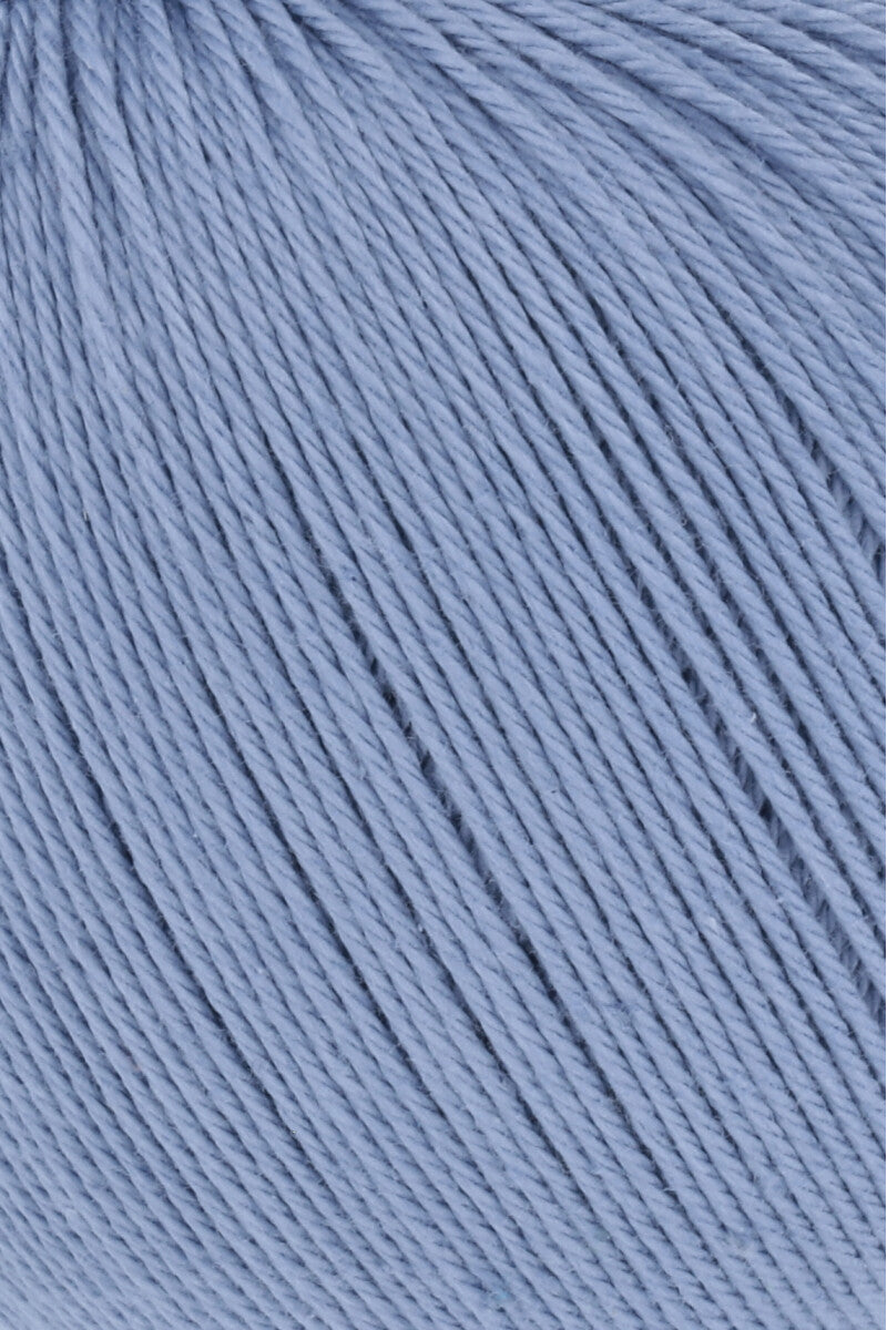 Lang Yarns Schulgarn 10/4 – 100% cotton yarn, 50g/160m – Middle Blue (0010) – detail