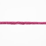 Lang Yarns Handarbeitsgarn – 50g / 84m – Fuchsia (0685) – yarn texture