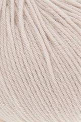 Lang Yarns Merino 200 Bébé Yarn, 203m / 50g – Sand (0426), yarn texture