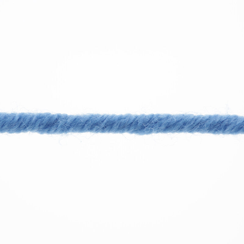 Lang Yarns Merino 70 – 50g / 70m – Blue (0206) – yarn texture