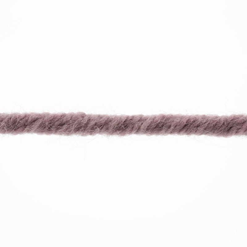 Lang Yarns Merino 70 – 50g / 70m – Dusky Pink (0248) – yarn texture