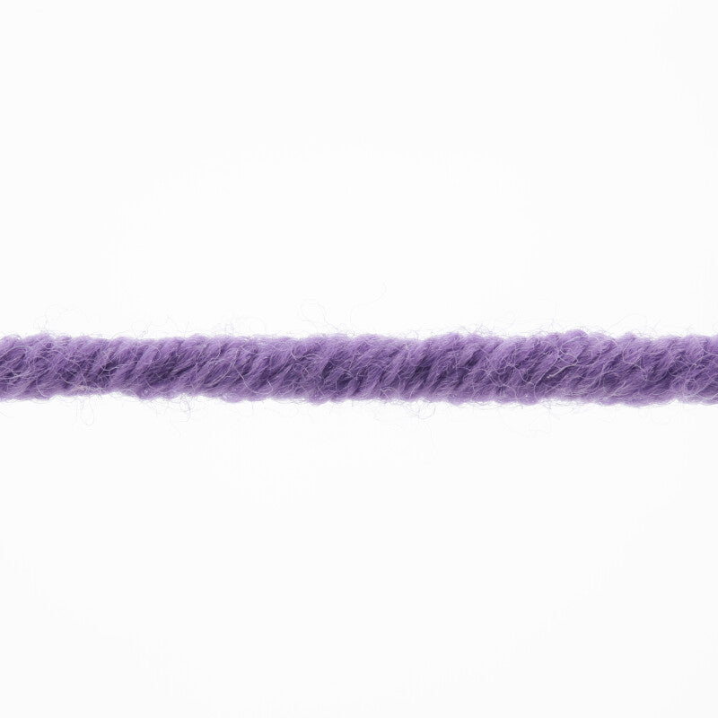 Lang Yarns Merino 70 – 50g / 70m – Dark Lilac (0346) – yarn texture