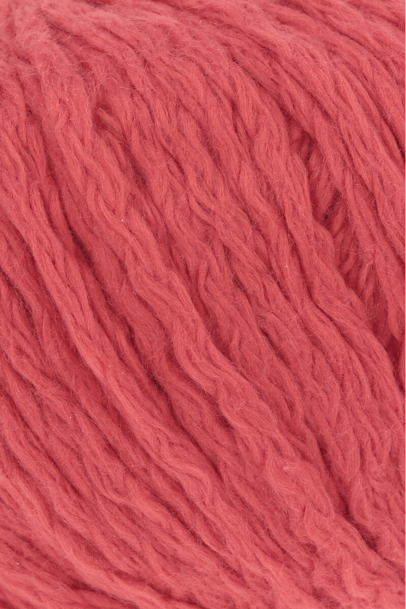 Lang Yarns Amira – 50g / 100m – Red (0060) – detail