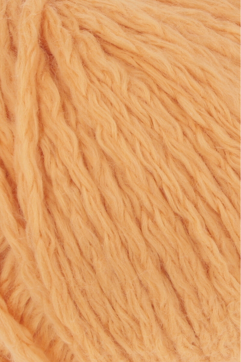 Lang Yarns Amira – 50g / 100m – Light Orange (0159) – detail