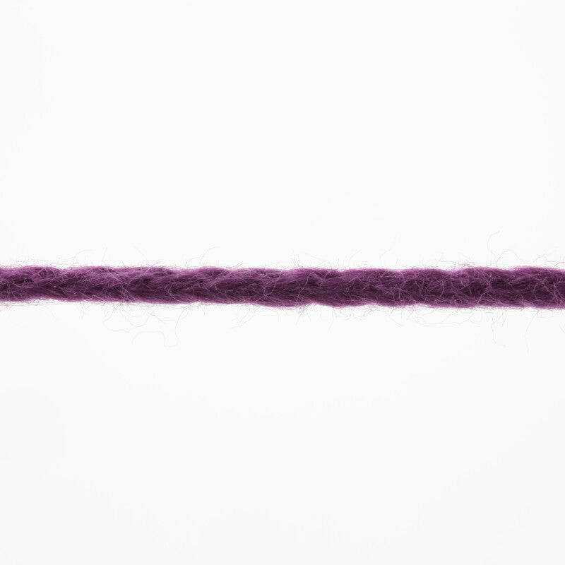 Lang Yarns Norma – 50g / 135m – Pink (0085) – yarn texture