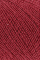 Lang Yarns Cashmere Extra Lace – 25g / 320m – Red (0060) – detail