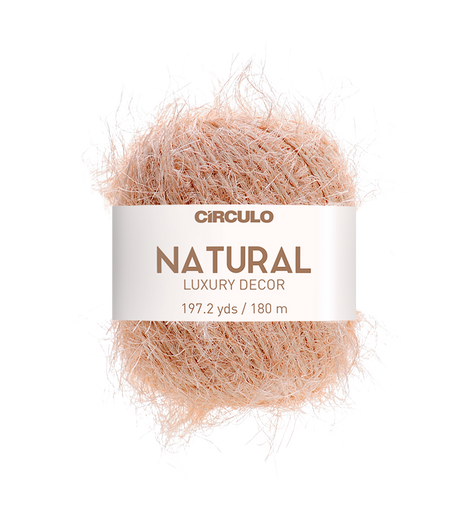 Circulo Natural Luxury Decor - Fluffy Effect Yarn, 180 m / 280 g - Ball of yarn with 'Circulo' label on a white background